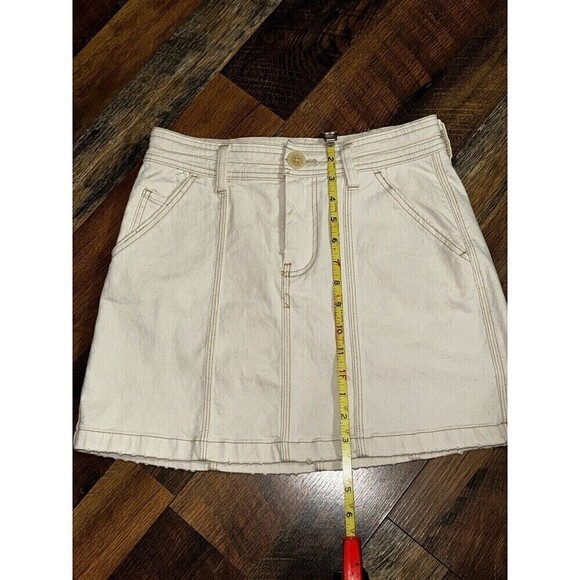 We the Free Jean Skirt Size 6 A-Line Ivory Denim Mini - Picture 2 of 4